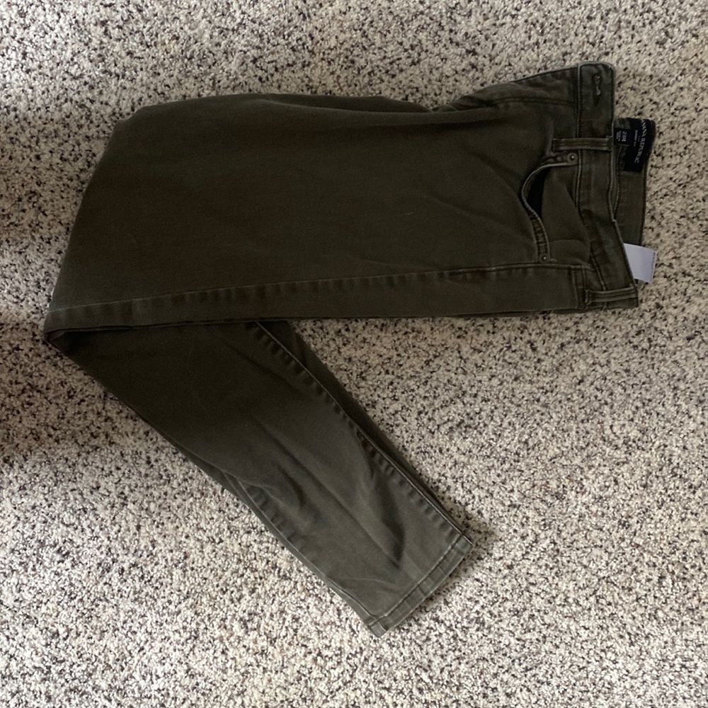 Banana Republic, size 4/27, skinny fit.